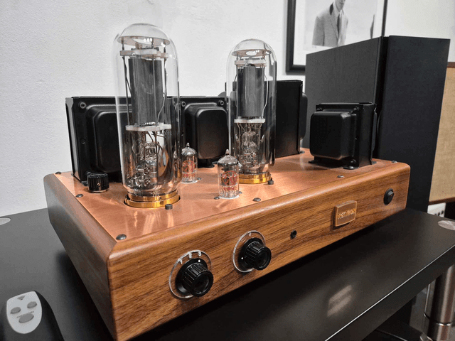 Tektron TK One 211-i (+remote)